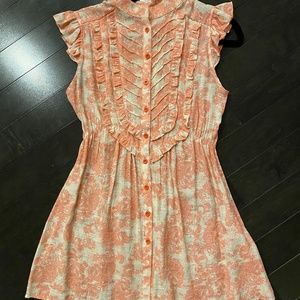 Forever 21 Long Sleeveless Buttoned Top